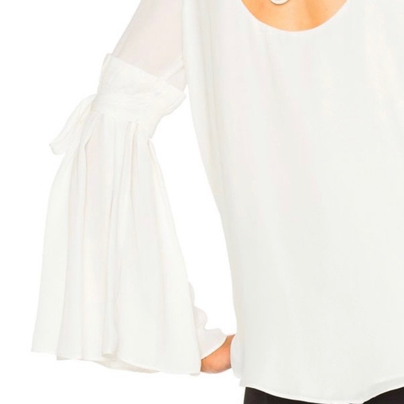 🎉HP🎉 NWT GORGEOUS ALEXIS SOA TOP - Picture 4 of 16